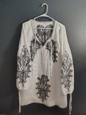 green emerald velvet dress Monoreno Antropologie Women Long Sleeve LACE Color White S/M/L (Medium) at  Amazon Women's Clothing store